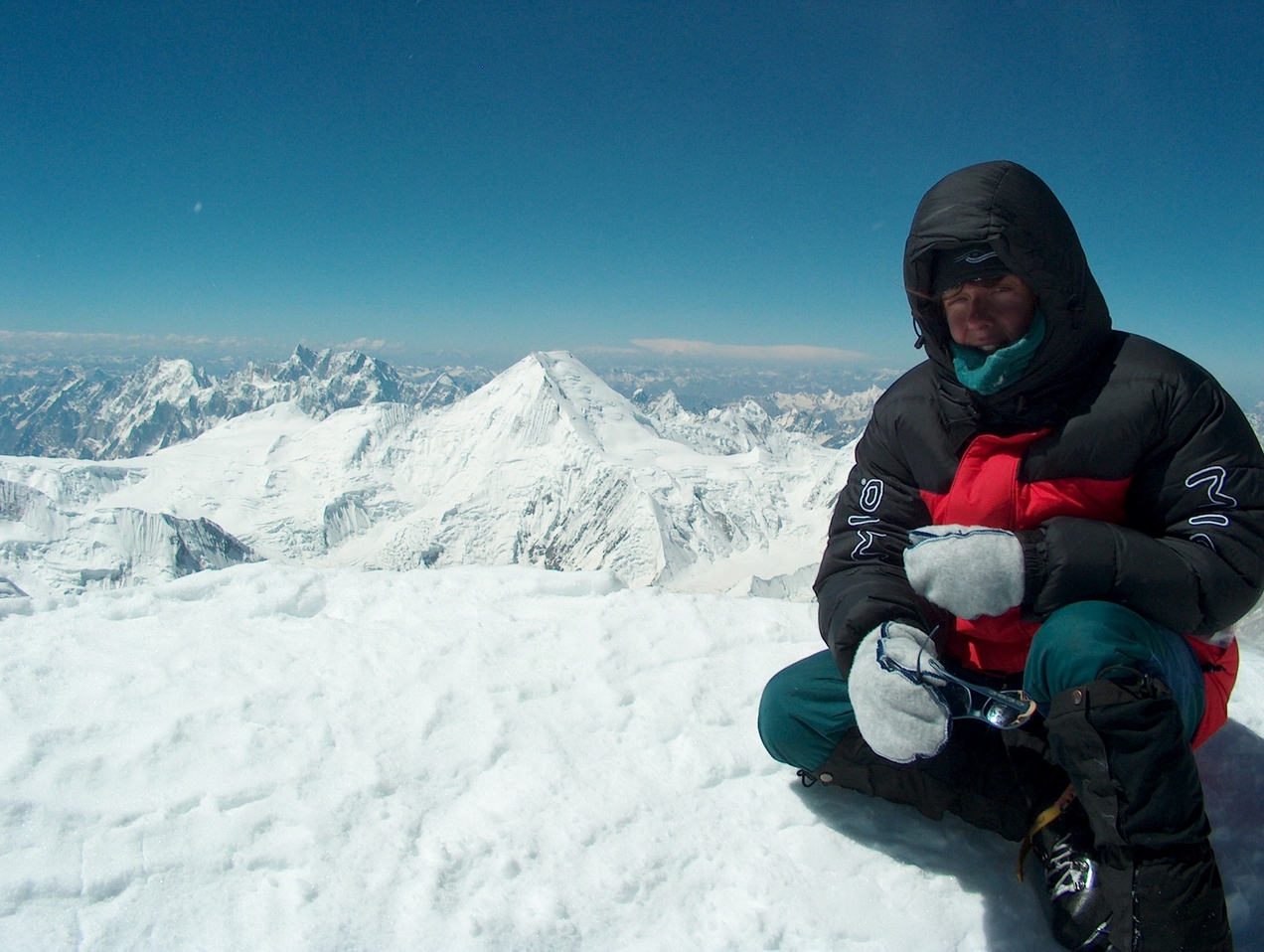 A-8035-meter-magas-Gasherbrum-II-csucsan-1